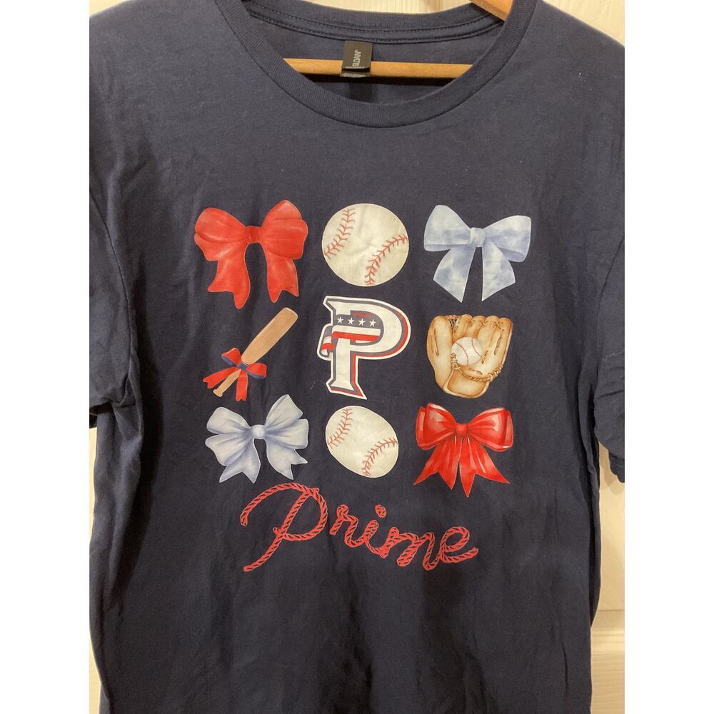 USA Prime Baseball Mom Bows Graphic TShirt Women's Navy Gildan Travel Ball, sz M - Picture 2 of 5